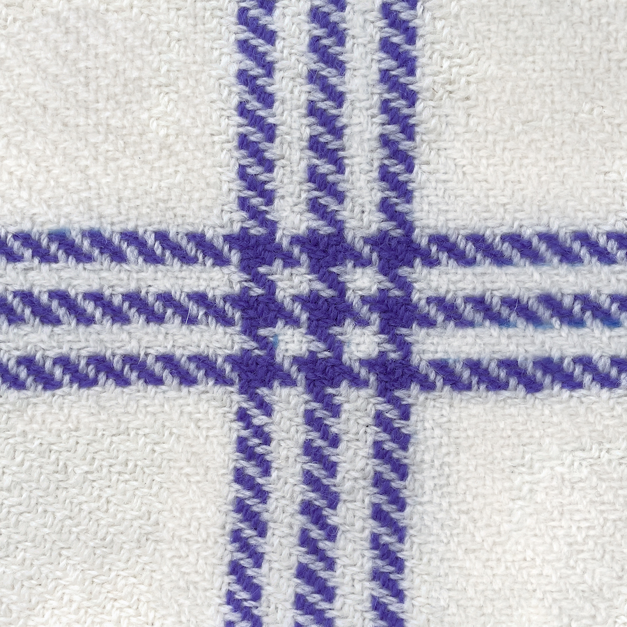 Vognteppi við violettum strípum